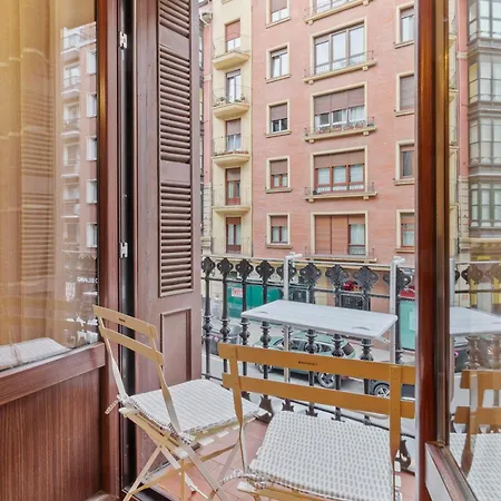 Cozy Bilbao, Zona Alhondiga-moyua アパート